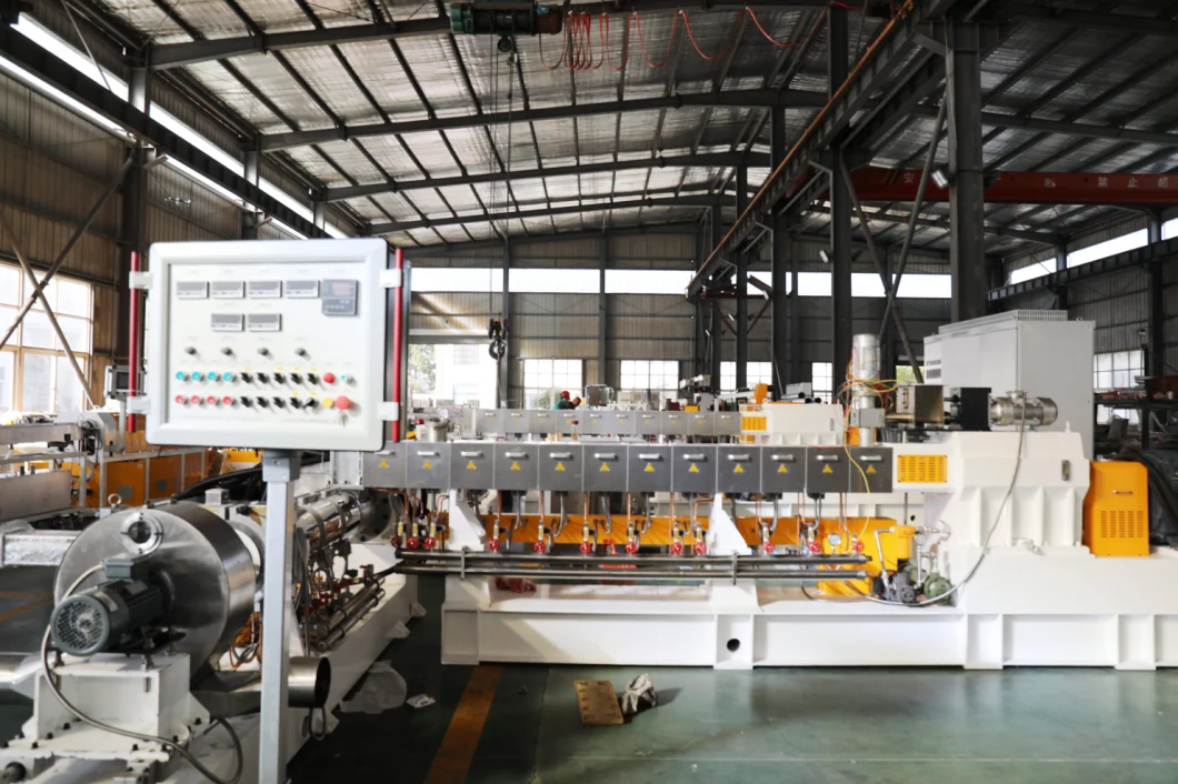 Single Screw Extruder Kneader Machine System Black Masterbatch Production Line